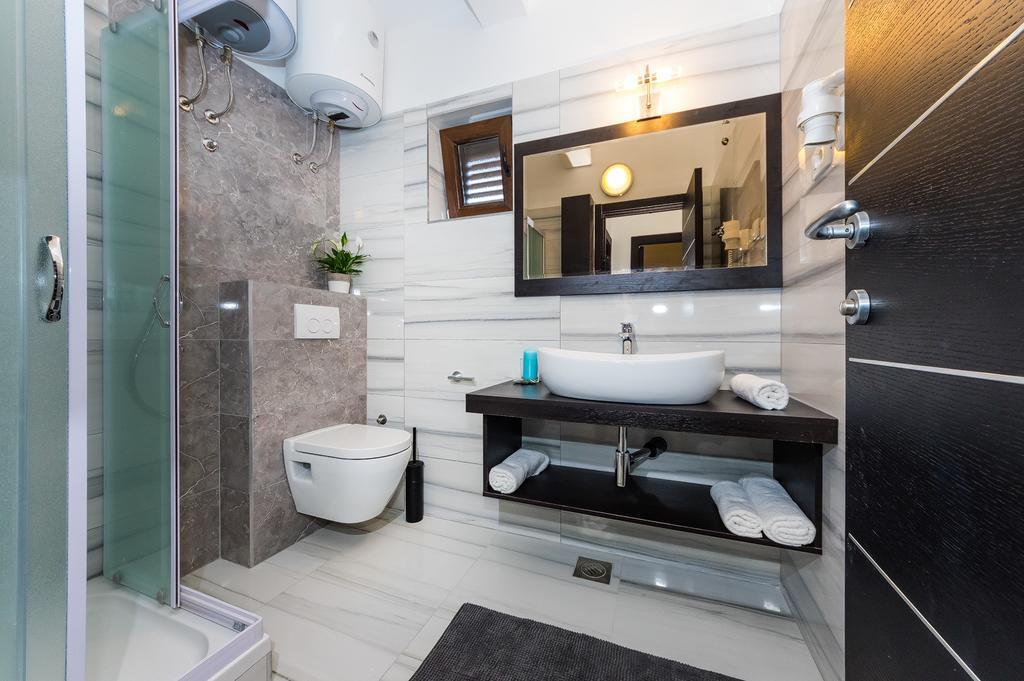 Apartments Draznik 扎顿 客房 照片