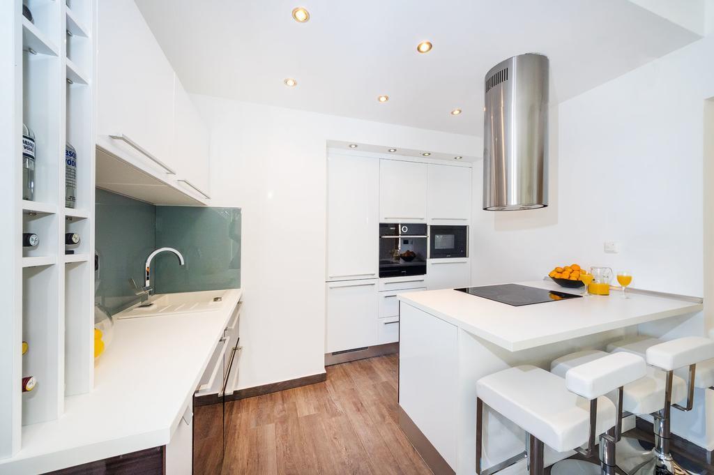 Apartments Draznik 扎顿 外观 照片